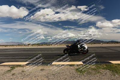 media/Nov-16-2025-Race Pace (Sun) [[8c5fa54630]]/Non Verified Riders (1st 20 Minutes)/3-Turn 3 Inside (11am)/